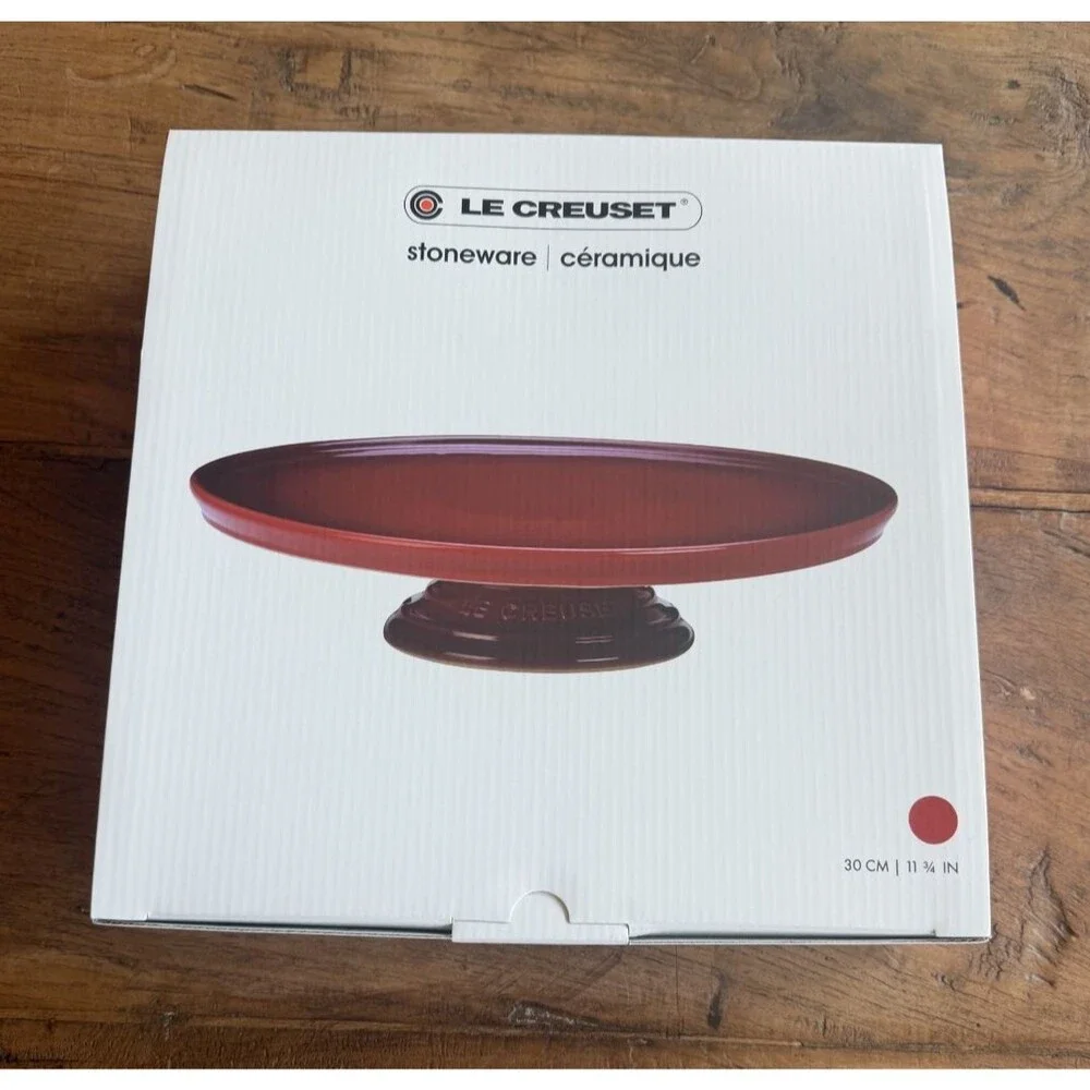 Le Creuset  Stoneware Footed Cake Stand 30 cm  11.75